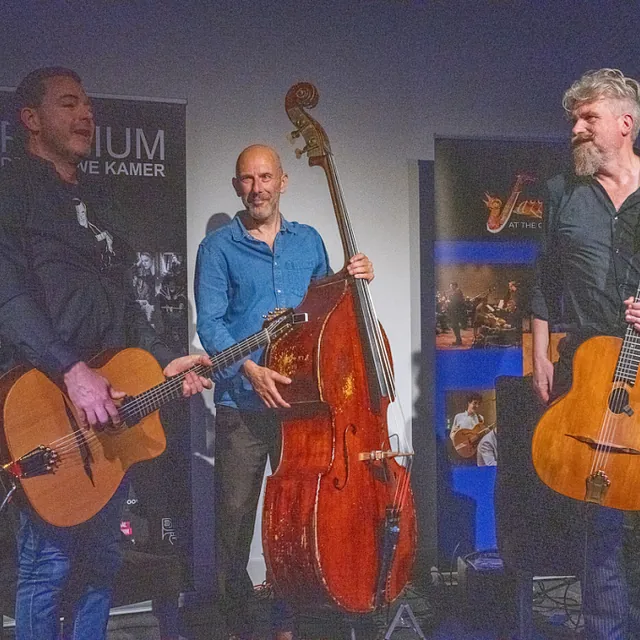 Robin Nolan Trio