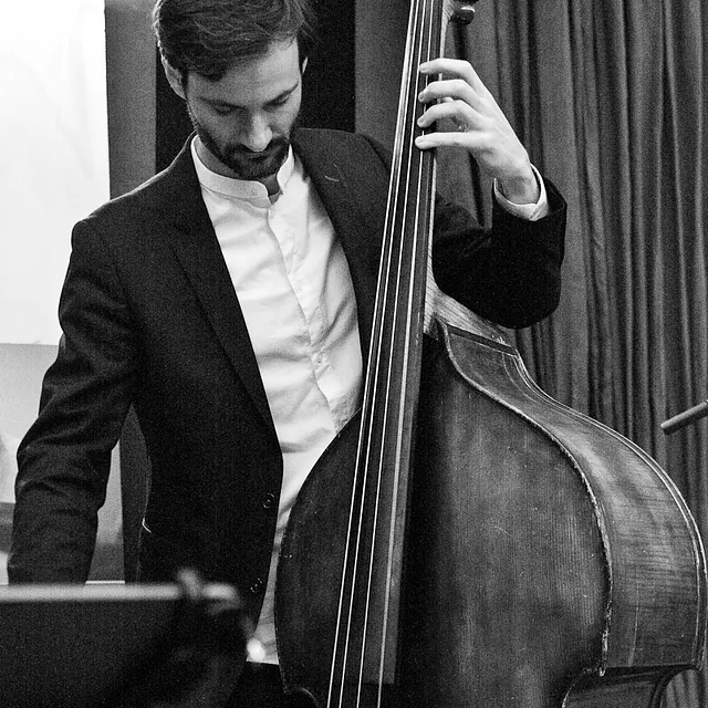 Bassist Hendrik Müller